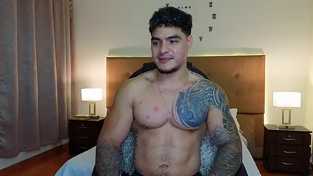 Chat +18 de Steven_Velez ao vivo