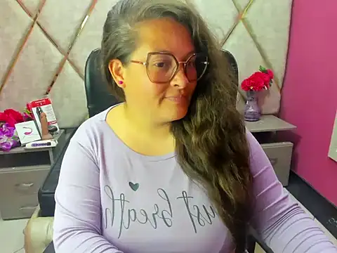 Онлайн чат XXX Sarah_Boobs_