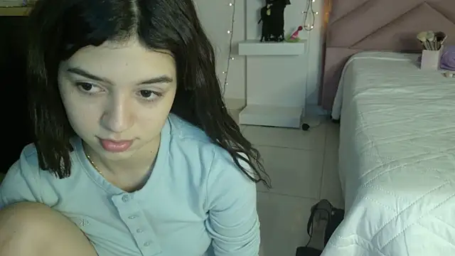 eva_sin18 Adlı Modelin Canlı XXX Sohbeti