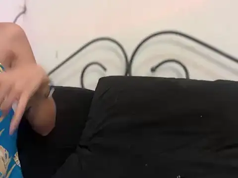 YougotLara Pertunjukan Webcam