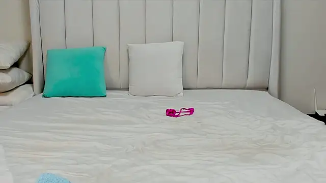 XXX chat uživo modela _heavenlysent