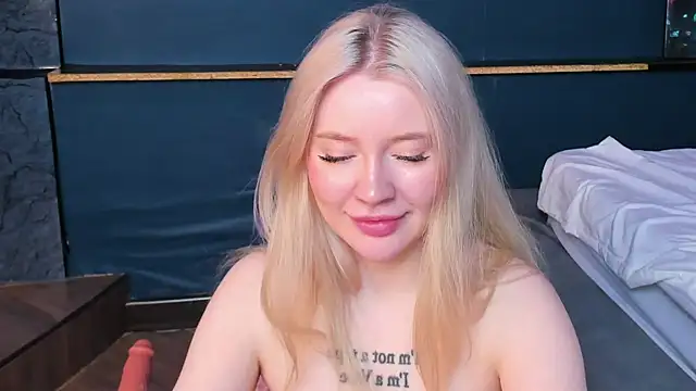 Lillie_Berry Chat XXX in diretta