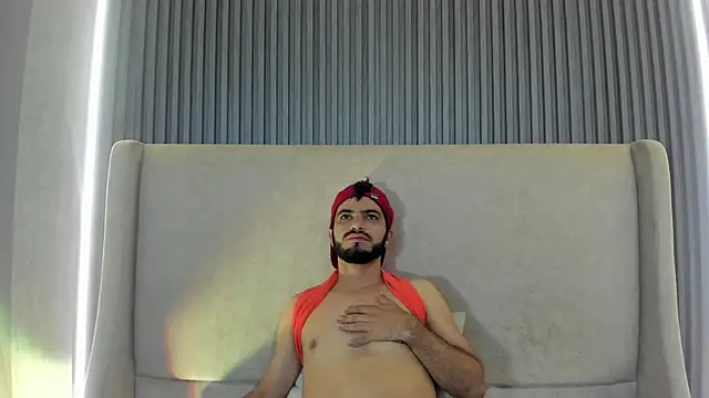 EmmanuelVoss: διαδικτυακό σόου στην κάμερα