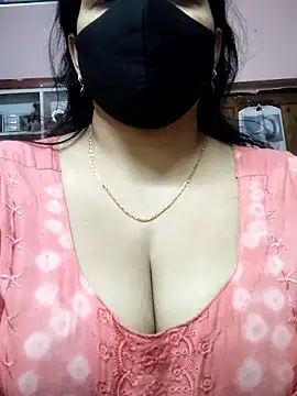 EZMA_7's Live XXX Chat