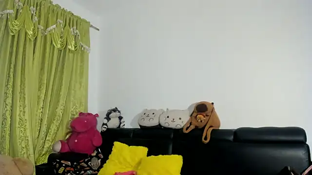 Chat +18 de jennifer_ts ao vivo