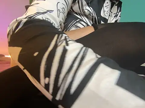 Miyupeach_ live XXX chat