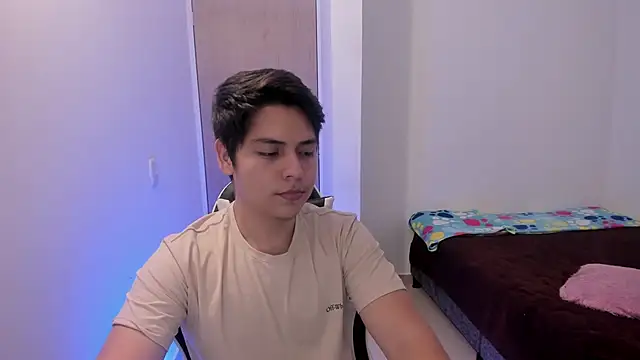 Asta_YunoXXX Show Webcam