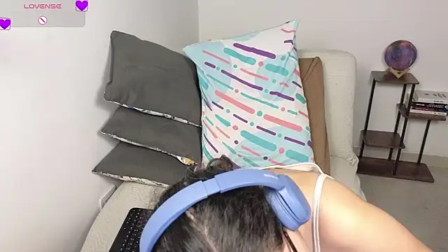 blue__moon_n Live XXX chat