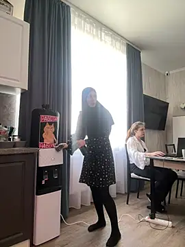 FlexibleDoll_ Show in webcam