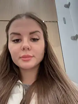 Alina_Vibe_Me Adlı Modelin Web Kamerası Şovu