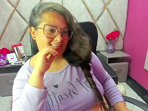 Sarah_Boobs_ 라이브 XXX 채팅