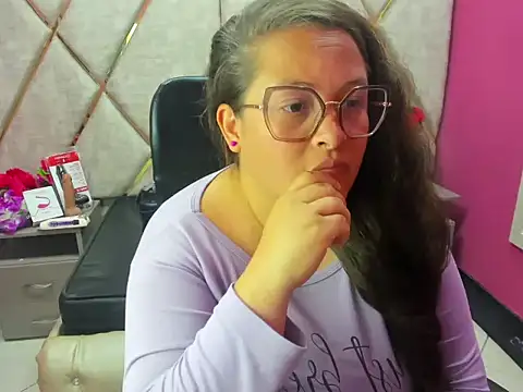 Chat XXX en directo de Sarah_Boobs_