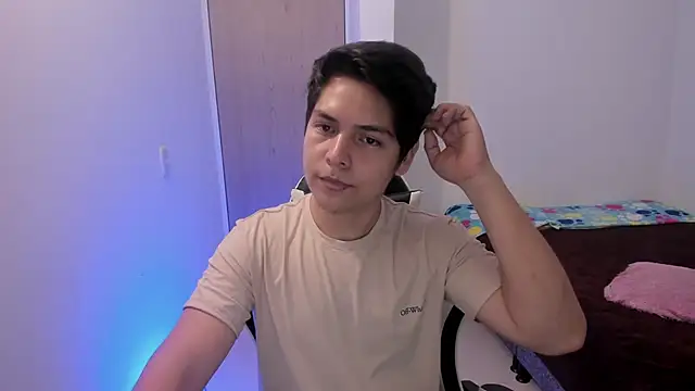 عرض كام Asta_YunoXXX