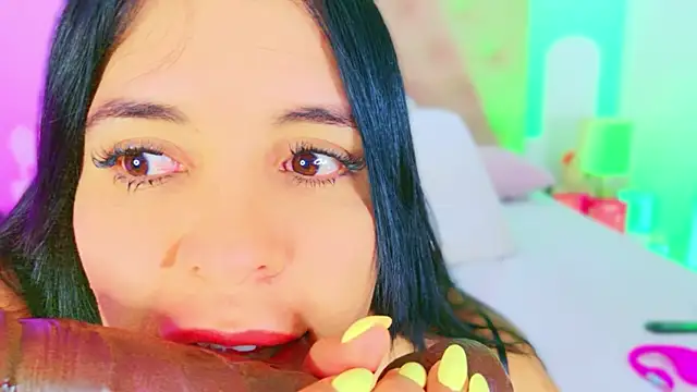 CharlootteEvans 라이브 XXX 채팅