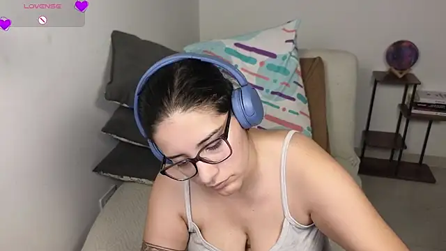 blue__moon_ Adlı Modelin Canlı XXX Sohbeti