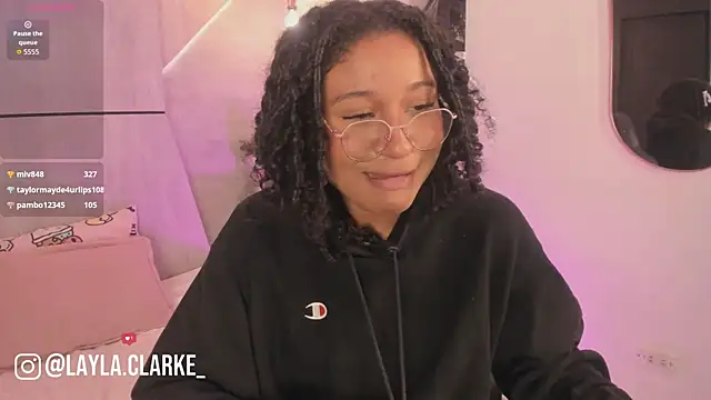 Layla_Clarke's Live XXX Chat