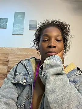 Nahomy_Tunner's Live XXX Chat