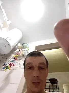 Show modela N_i_k_o_l_a_u na web-kameri