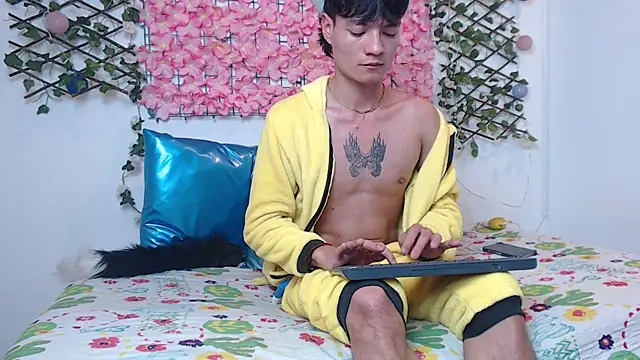 Alex_latino_n Webbikameraesitys