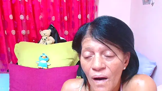 Chat XXX en directo de SLUTTYROXY