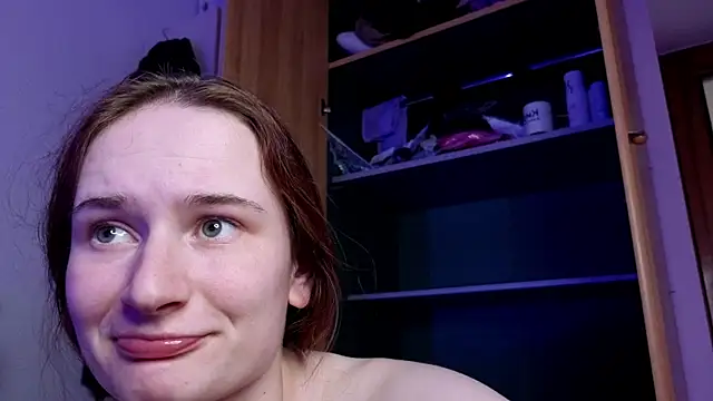 XXX chat uživo modela L1ittle_kitty_