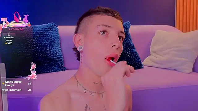 Luca_Prince_ Live XXX-Chat