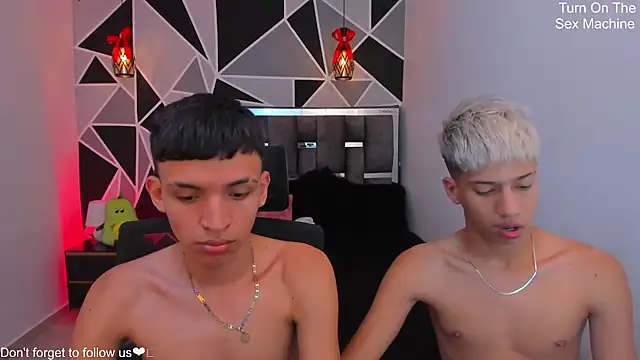 Juan_Nd_Steven's Webcam Show