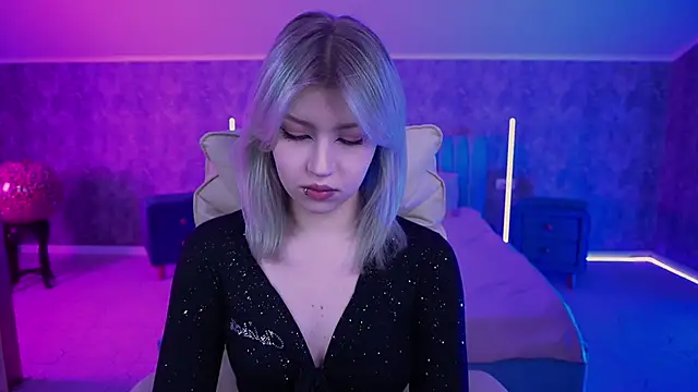 Chat +18 de SelenaIris ao vivo