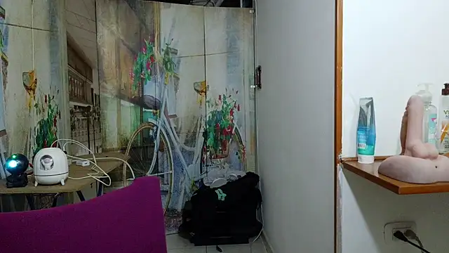 curly_greeneyed – Live XXX-chat