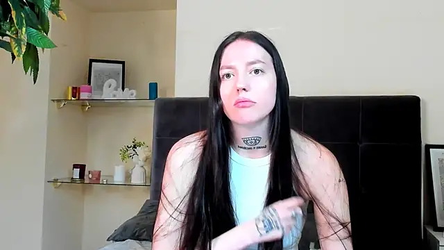 AdrianaCultn Live XXX chat