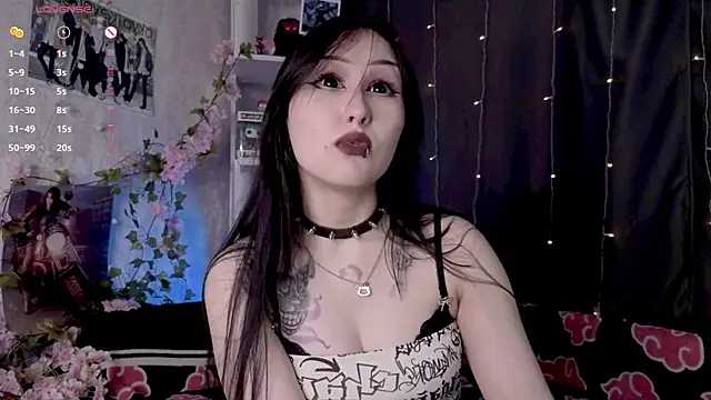 ThoraHaringn Live XXX chat