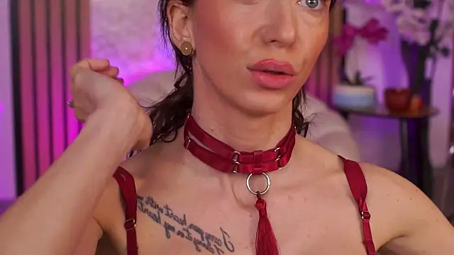 دردشة RubyFever الجنسية المباشرة