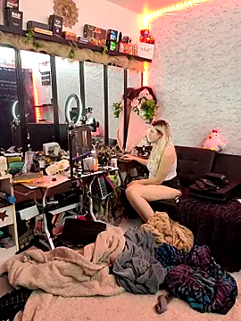 Chatroom XXX en direct de ScarletCallings_420