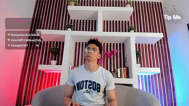 دردشة ApoloCruz الجنسية المباشرة