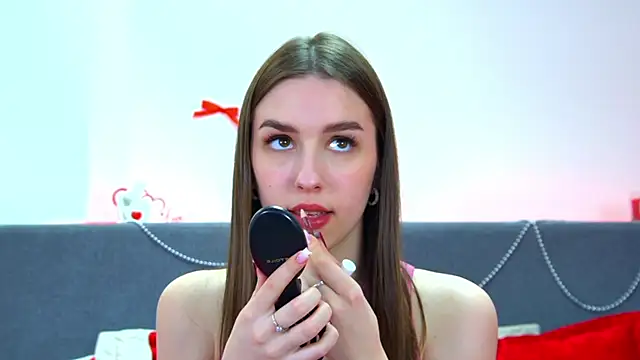 Chat +18 de AliceAtkins ao vivo