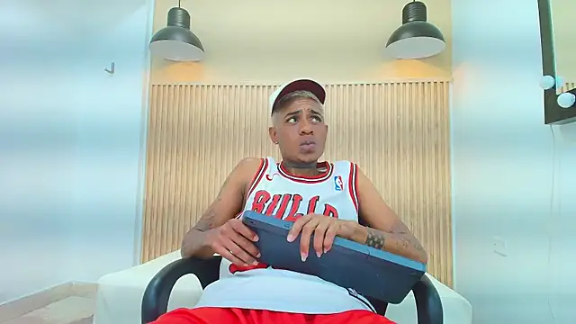 دردشة LUCA_TURNER الجنسية المباشرة