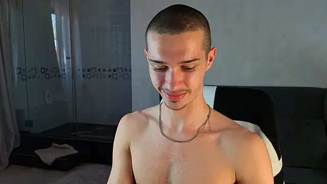 Živý XXX chat KaydenDrew