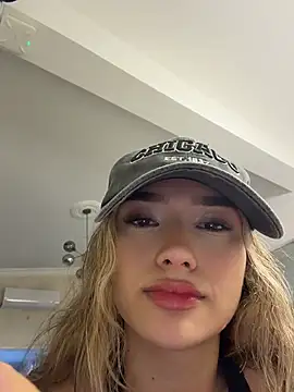 Arianavillada's Webcam Show