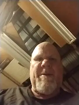 Reddog833 Show Webcam