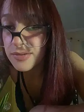 Taurina0105's Webcam Show