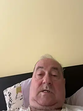 Онлайн чат XXX csikar