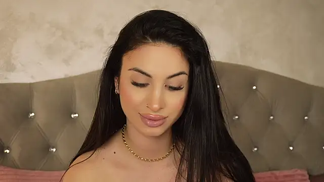 Celine_Noir 现场XXX聊天