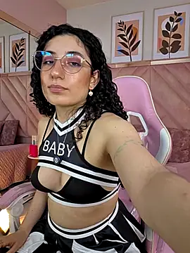 DemiJones_ Chat XXX in diretta