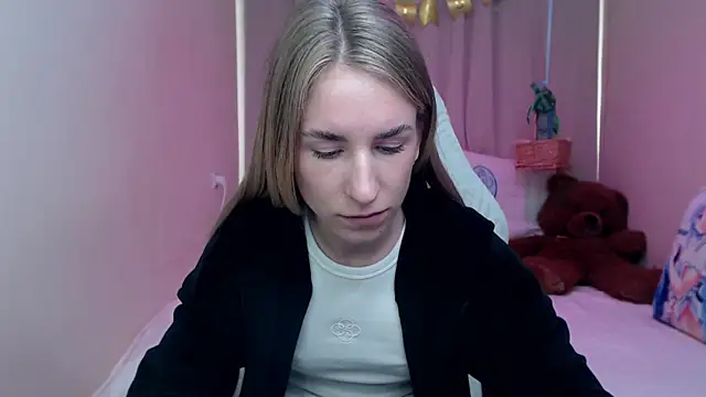 DeboraHorny's Live XXX Chat