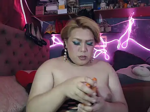 HotAsianAlbin19 Pertunjukan Webcam