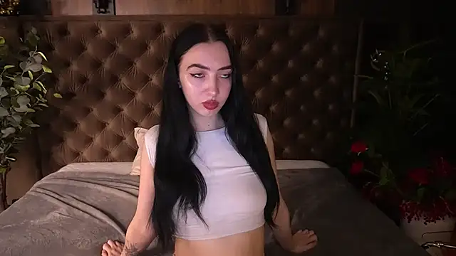 WildKittenX_'s Live XXX Chat