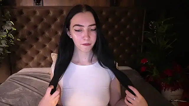 Chat +18 de WildKittenX_ ao vivo