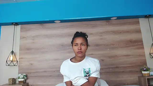 Show modela Lili_Lavander na web-kameri