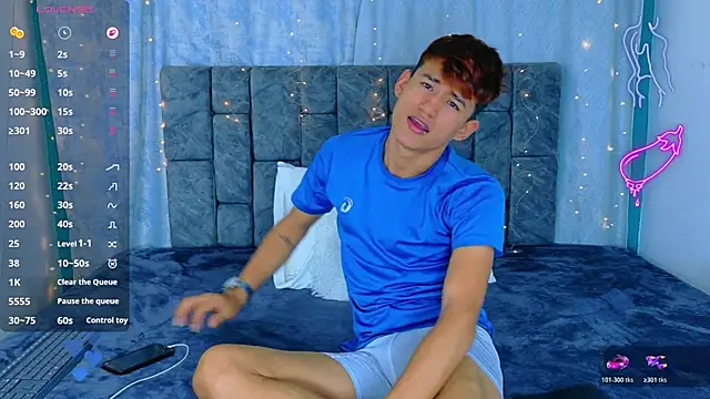 NicolasTorrez Webcam Show