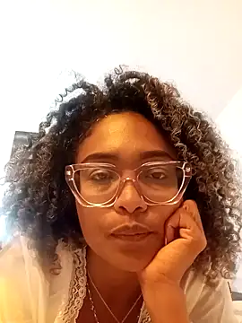 BiiancaEstradaa: онлайн-секс-чат